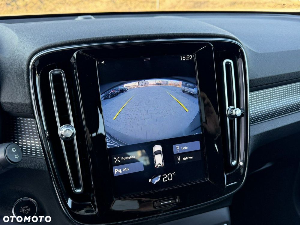 Volvo XC 40 D4 SCR AWD R-Design - 24