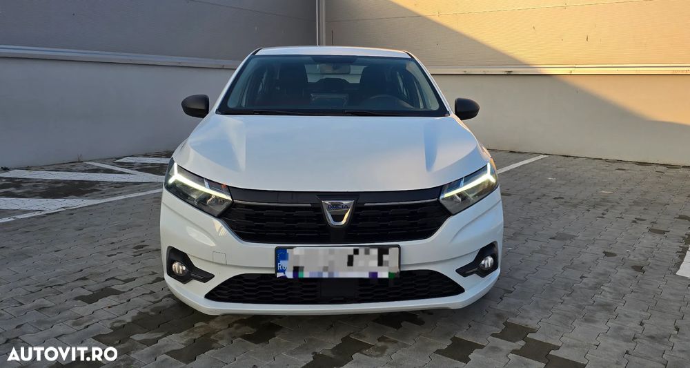 Dacia Logan TCe 90 Essential - 9