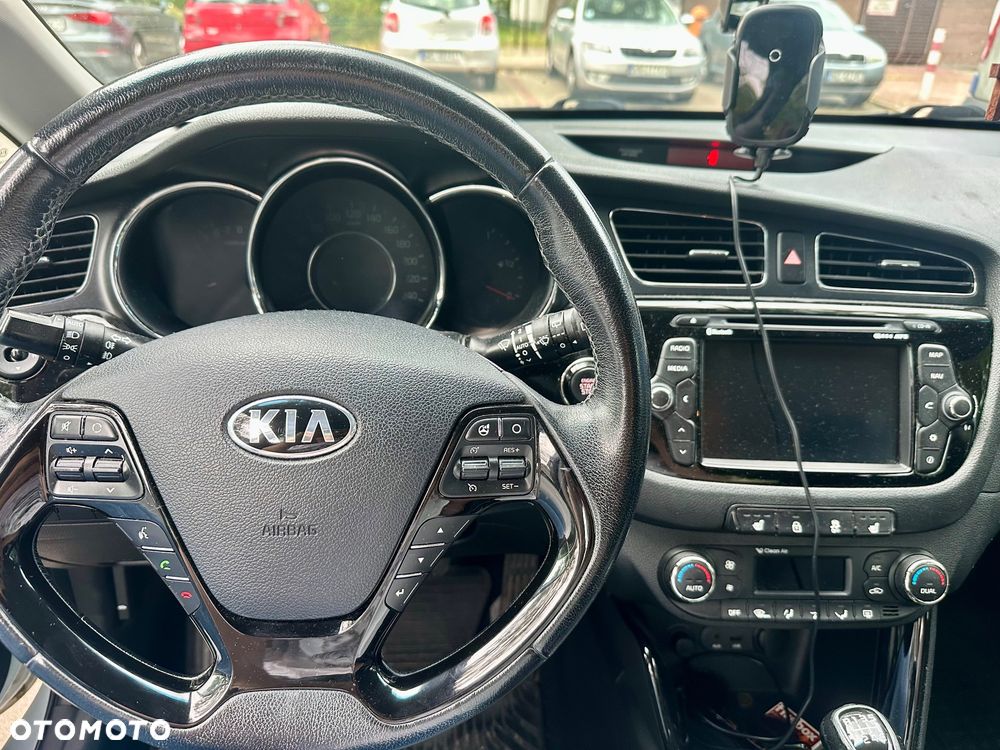 Kia Ceed 1.6 GDI XL - 6