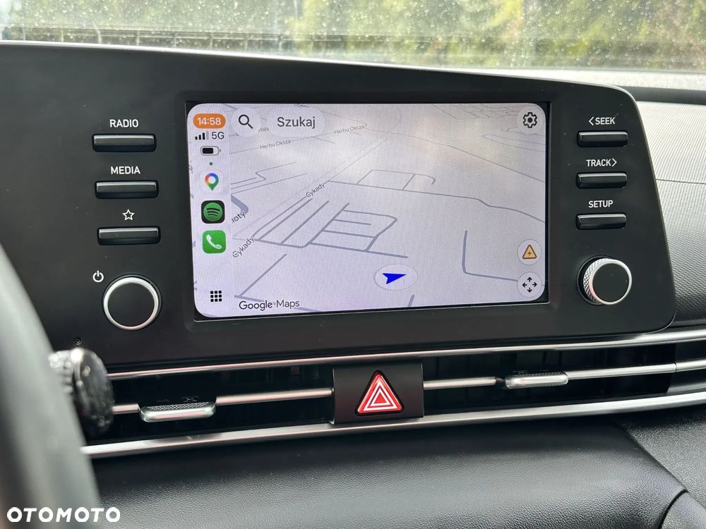 Hyundai Elantra 1.6 Modern CVT - 25