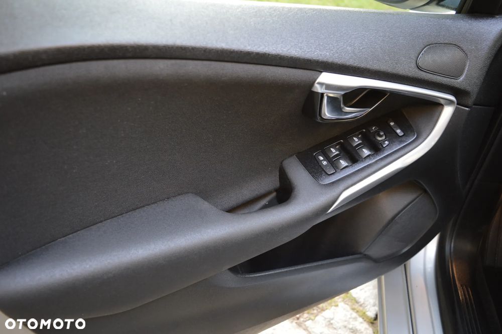 Volvo V40 - 10