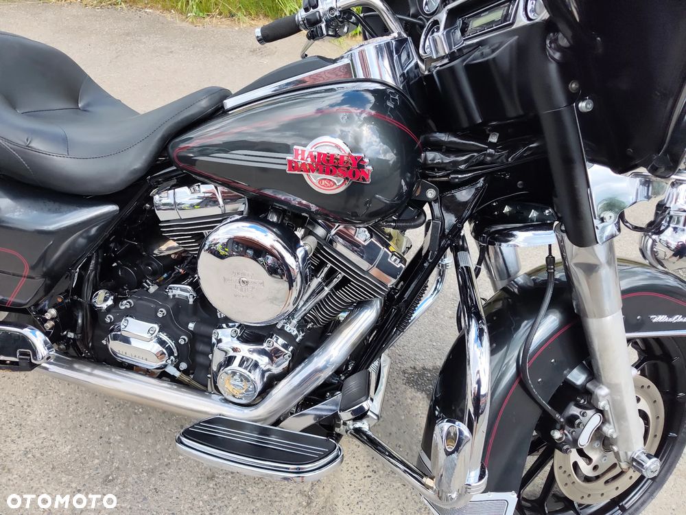 Harley-Davidson Touring Electra Glide - 4