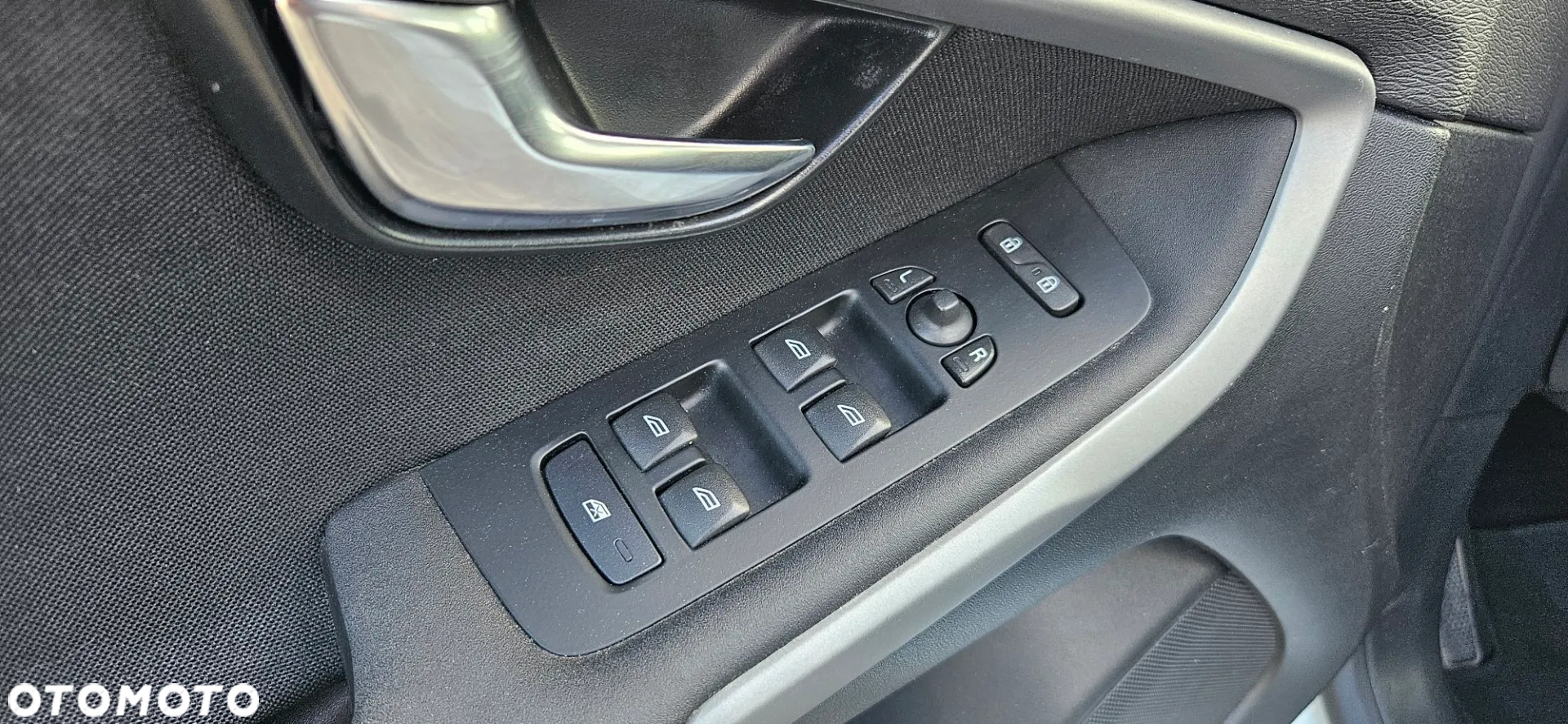 Volvo V40 D2 - 26