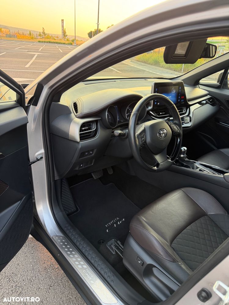 Toyota C-HR Lounge - 22