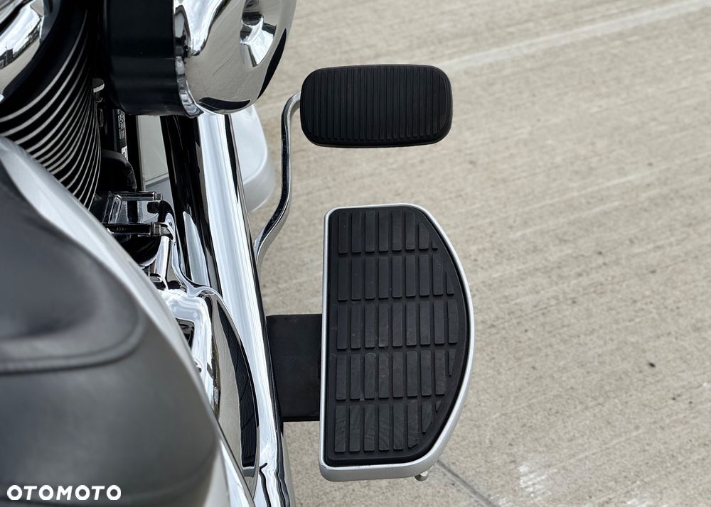 Suzuki VL 800 Volusia - Boulevard C50 - 37