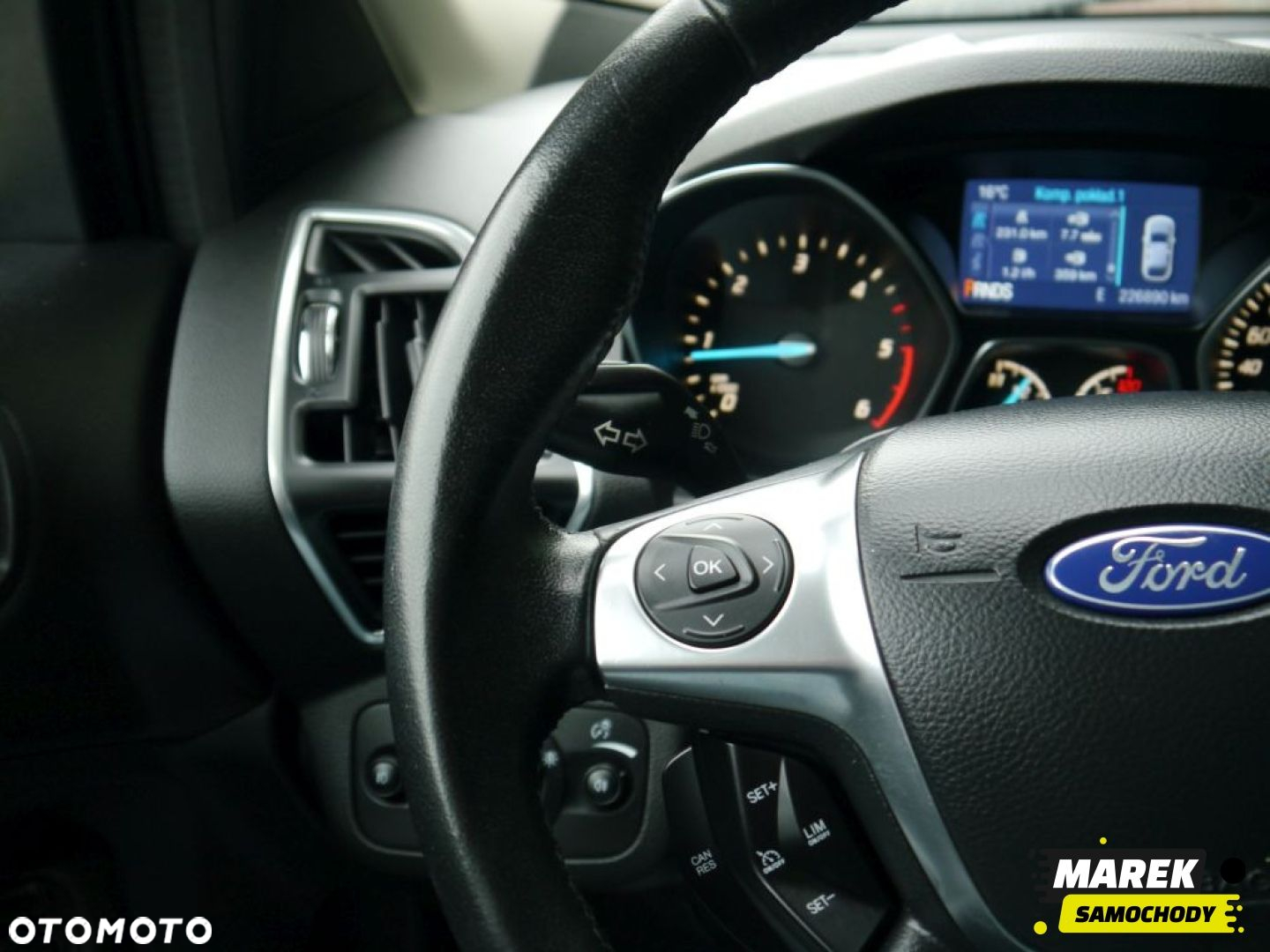 Ford Kuga - 19
