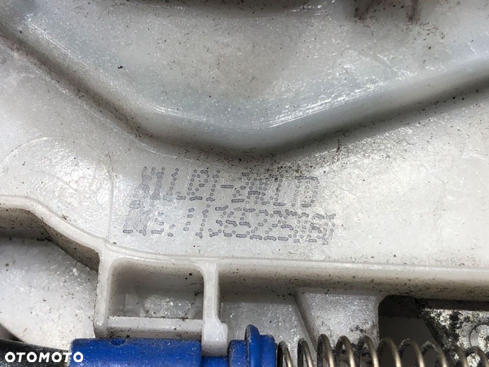 ZAMEK DRZWI PRAWY PRZÓD  CITROEN NEMO Nadwozie pełne/minivan (AA_) 2008 - 2022 1.3 HDi 75 55 kW - 4