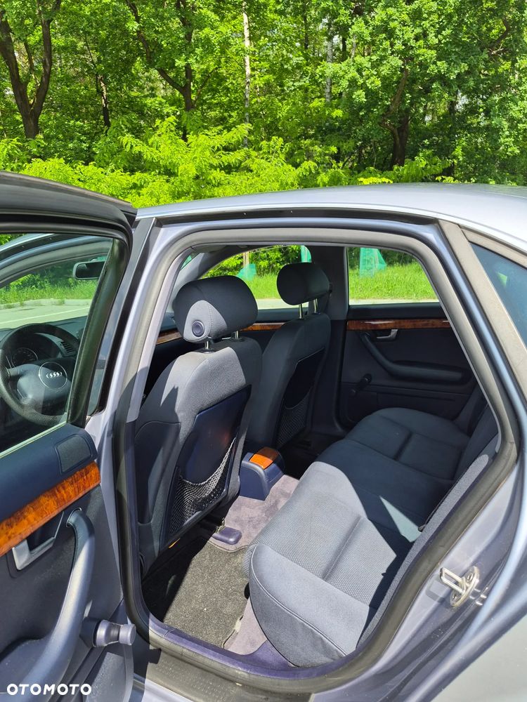 Audi A4 Limousine 1.8T - 13