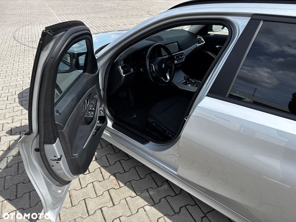 BMW Seria 3 318d Advantage - 8