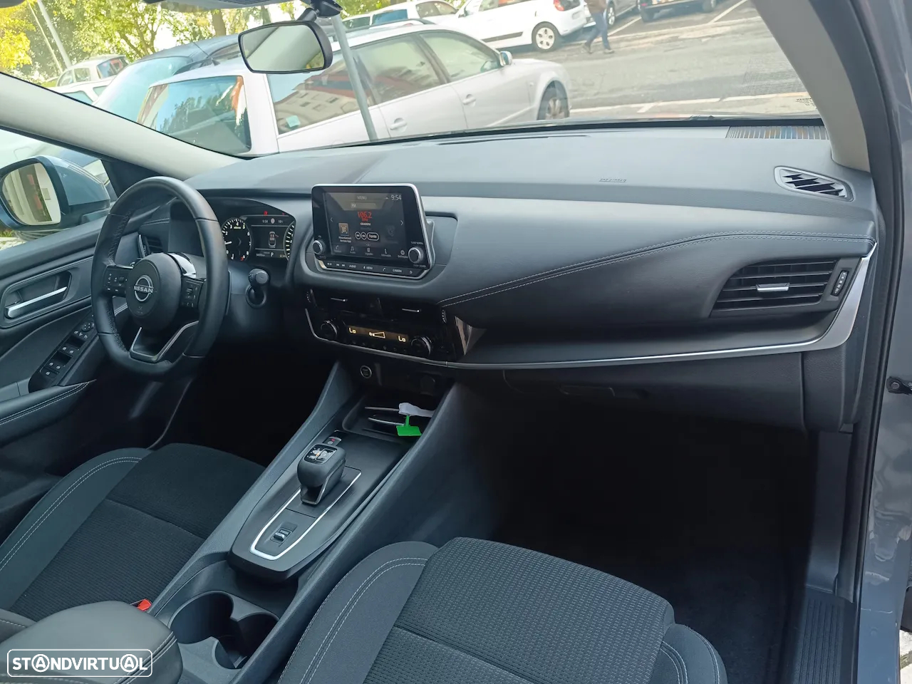 Nissan Qashqai 1.3 DIG-T N-Connecta LED Xtronic - 17