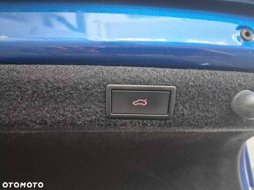Skoda Superb 2.0 TDI SCR Style DSG - 38