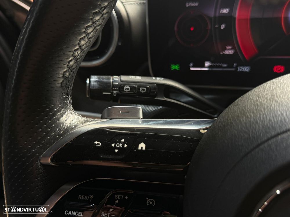 Mercedes-Benz C 300 e AMG Line - 28