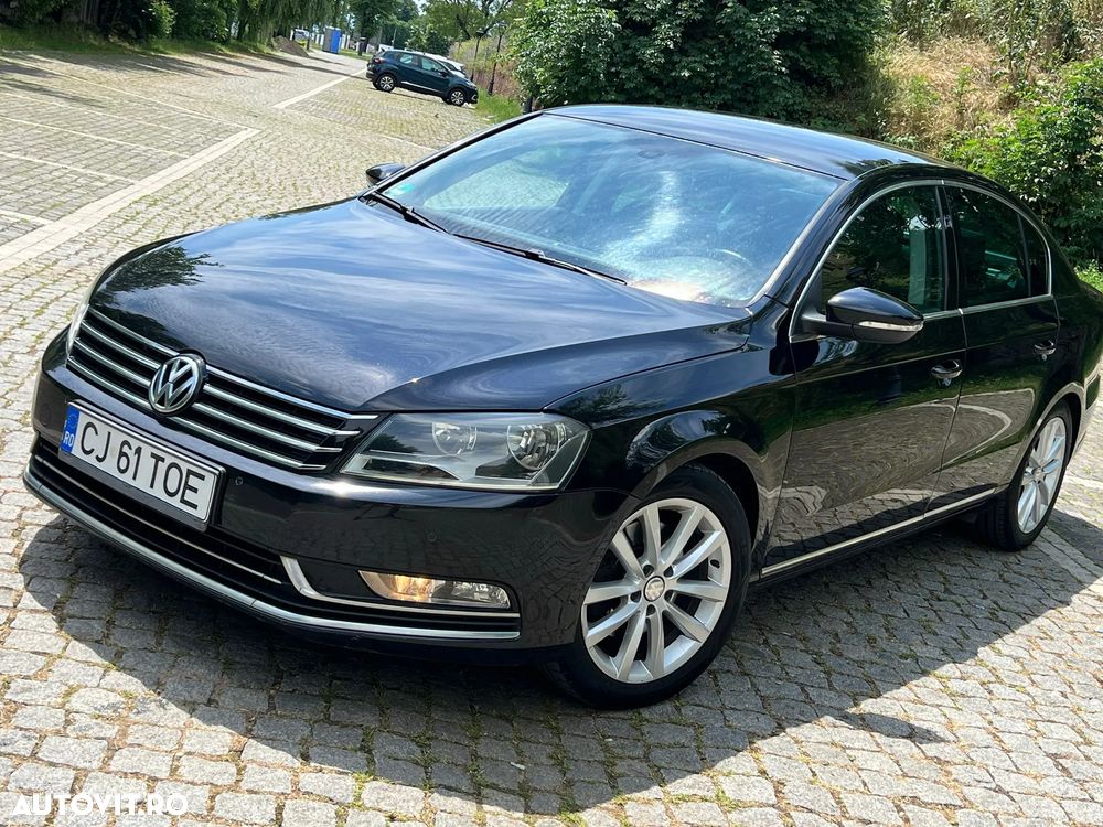 Volkswagen Passat 2.0 TDI DPF BlueMotion Technology Highline - 1