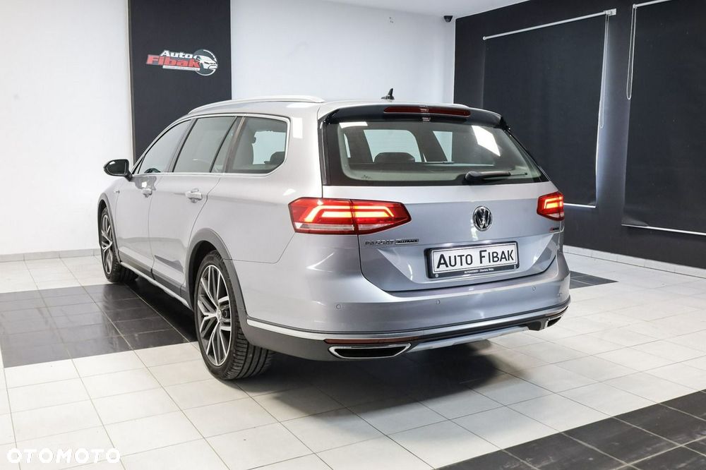 Volkswagen Passat - 11