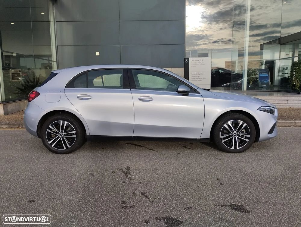 Mercedes-Benz A 250 e 8G-DCT - 11