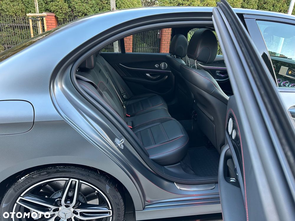 Mercedes-Benz Klasa E 43 AMG 4Matic 9G-TRONIC - 16
