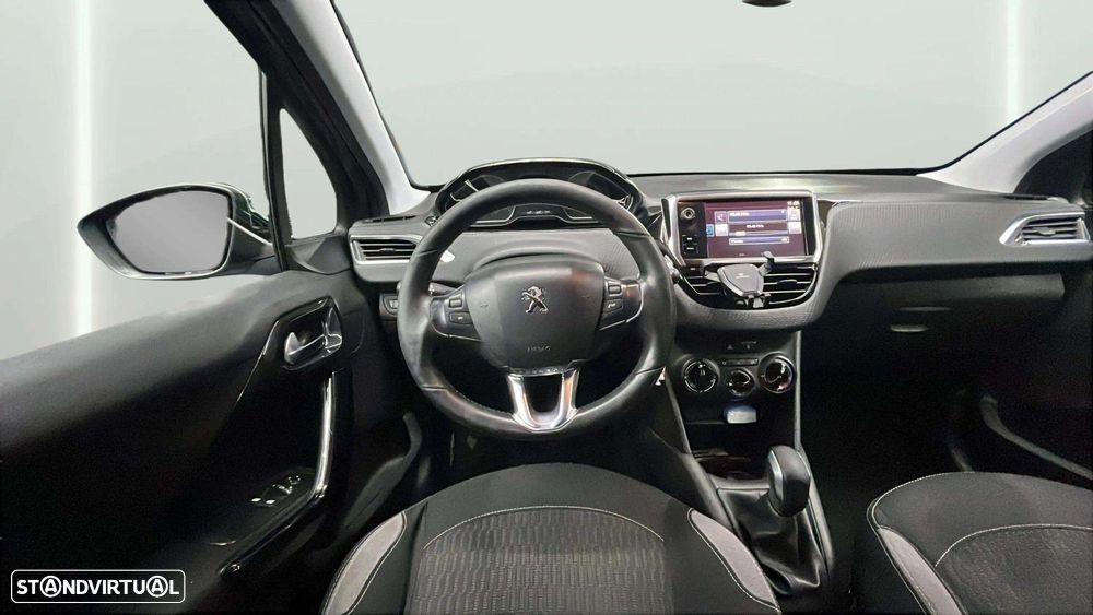 Peugeot 208 1.2 VTi Access - 10