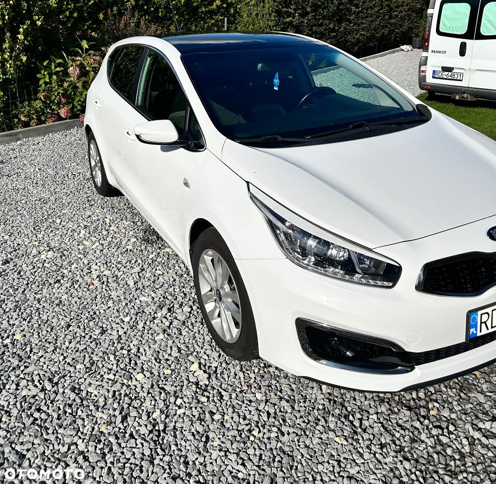 Kia Ceed Cee'd 1.6 CRDi M - 4