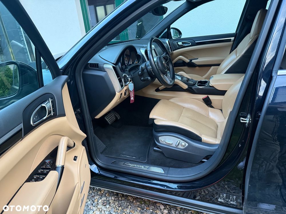 Porsche Cayenne - 7