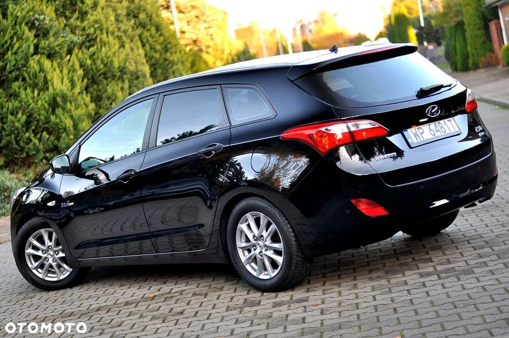 Hyundai i30 1.6 GDI BlueDrive Premium - 4