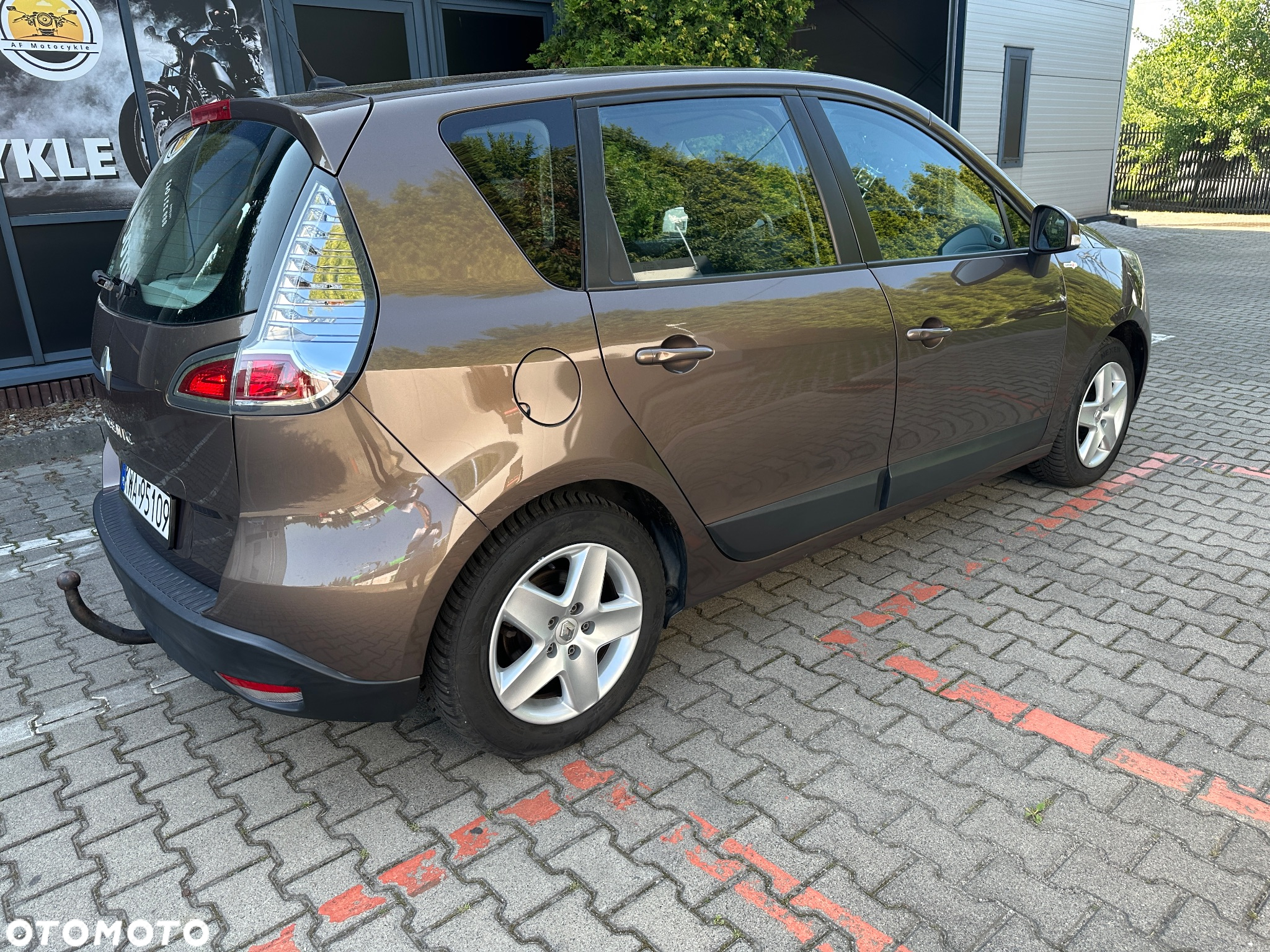 Renault Scenic 1.6 16V 110 TomTom Edition - 10