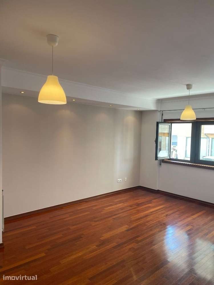 Apartamento T2 com garagem nas Barrocas, Aveiro - Grande imagem: 4/27