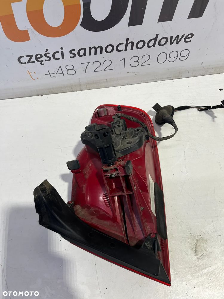 LAMPA LEWY TYŁ 8K5945095D AUDI A4 B8 SEDAN - 3