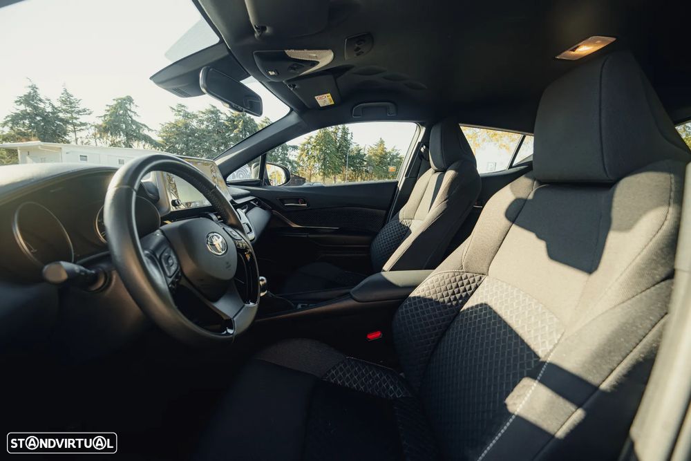 Toyota C-HR - 19