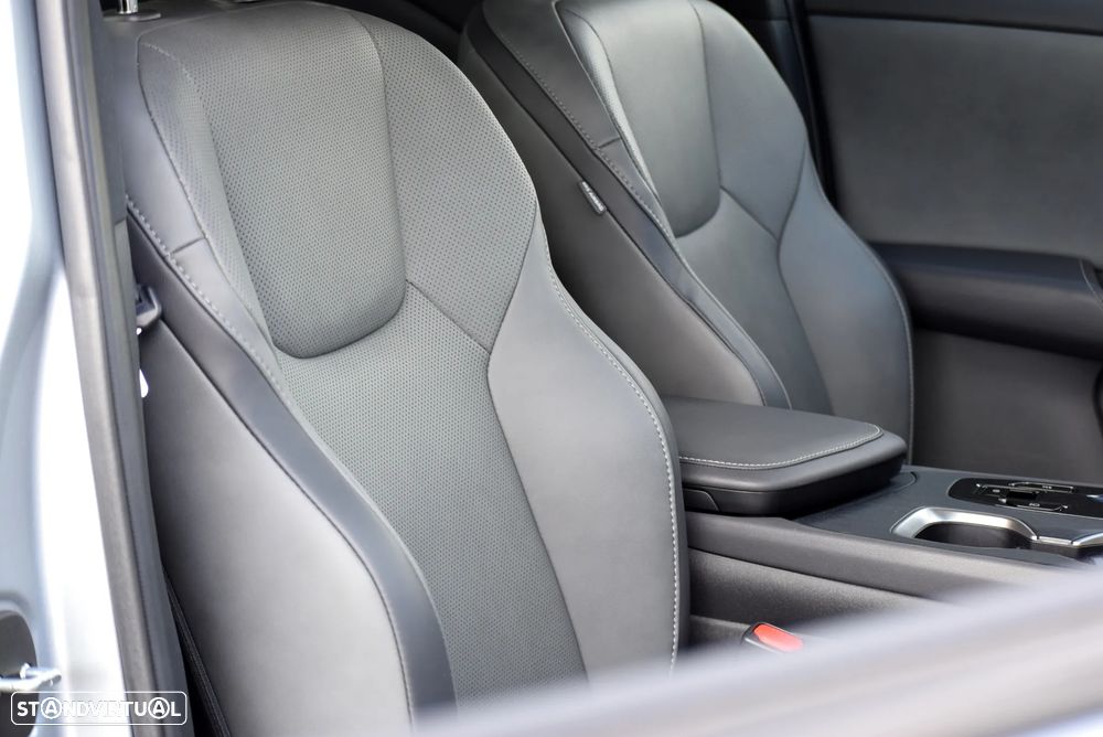 Lexus RZ 300e Premium - 22