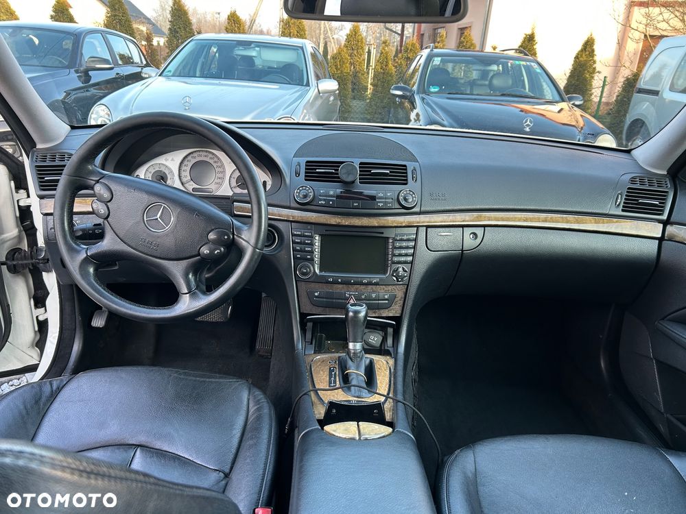 Mercedes-Benz Klasa E - 15