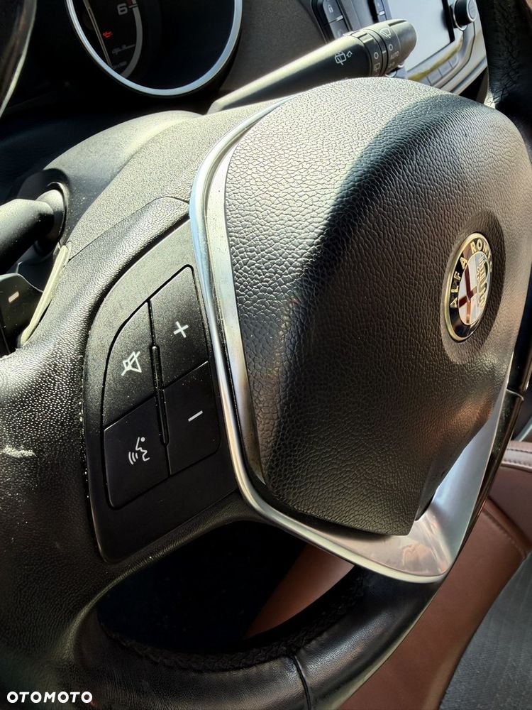 Alfa Romeo Giulietta 2.0 JTDM Exclusive TCT - 22