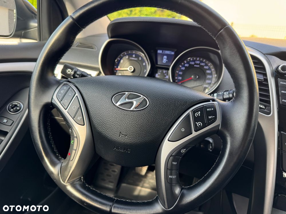 Hyundai i30 1.4 BlueDrive Run - 25