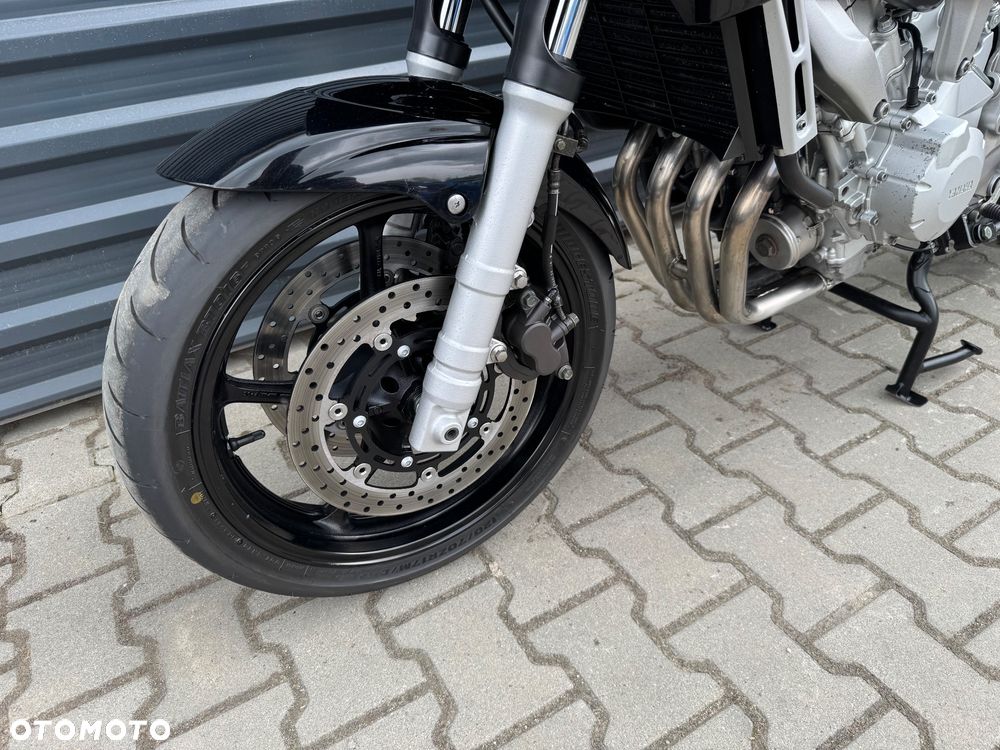 Yamaha FZ6 - 20