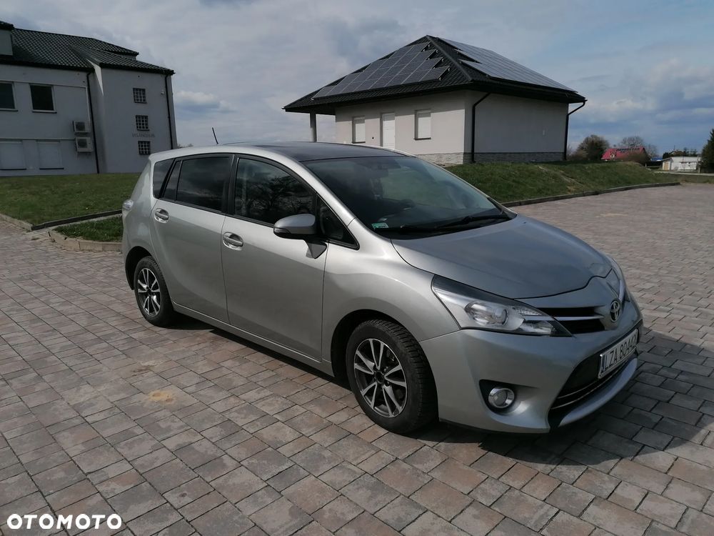 Toyota Verso 2.0 D-4D Active - 10