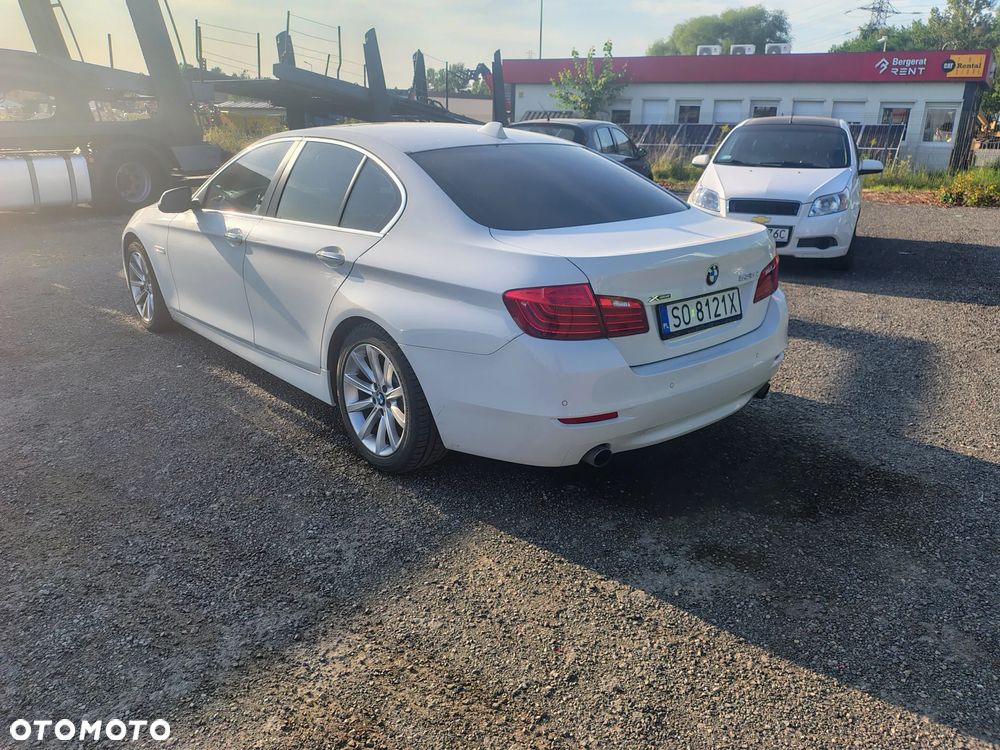 BMW Seria 5 535i xDrive Luxury Line - 2