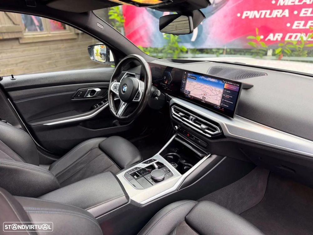 BMW 320 d Pack Desportivo M Auto - 16
