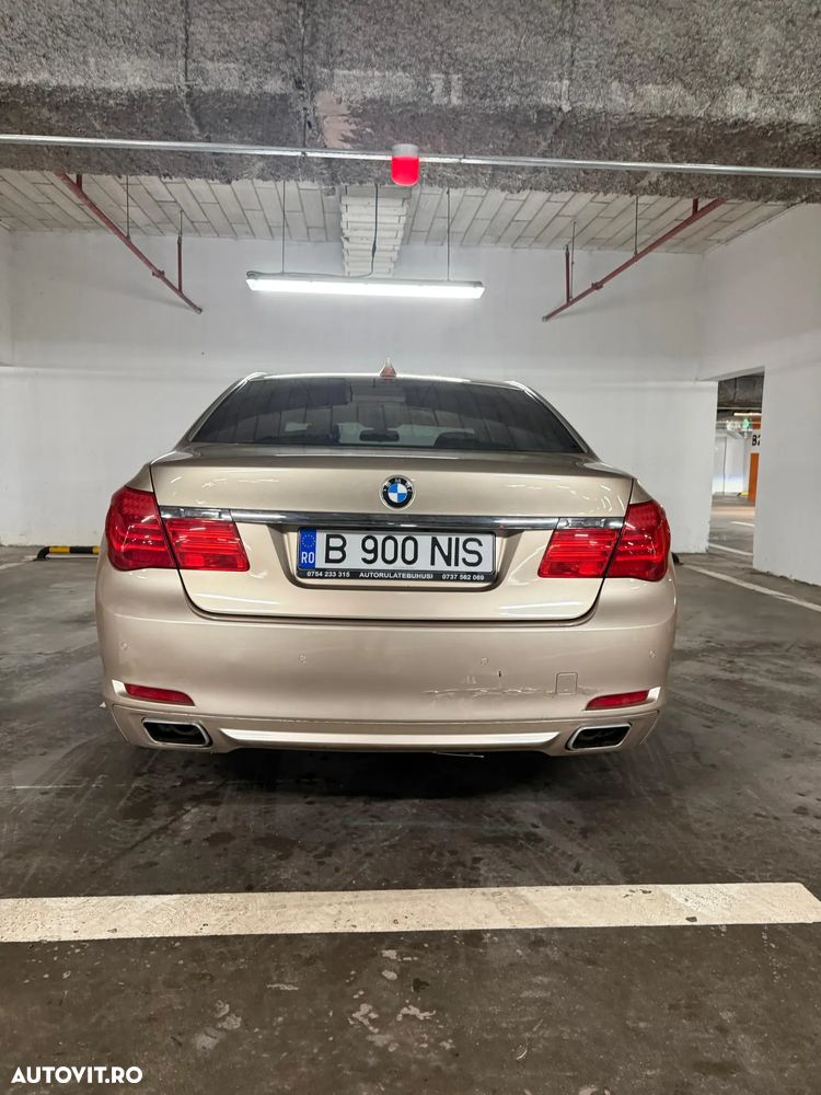 BMW Seria 7 740Li - 6
