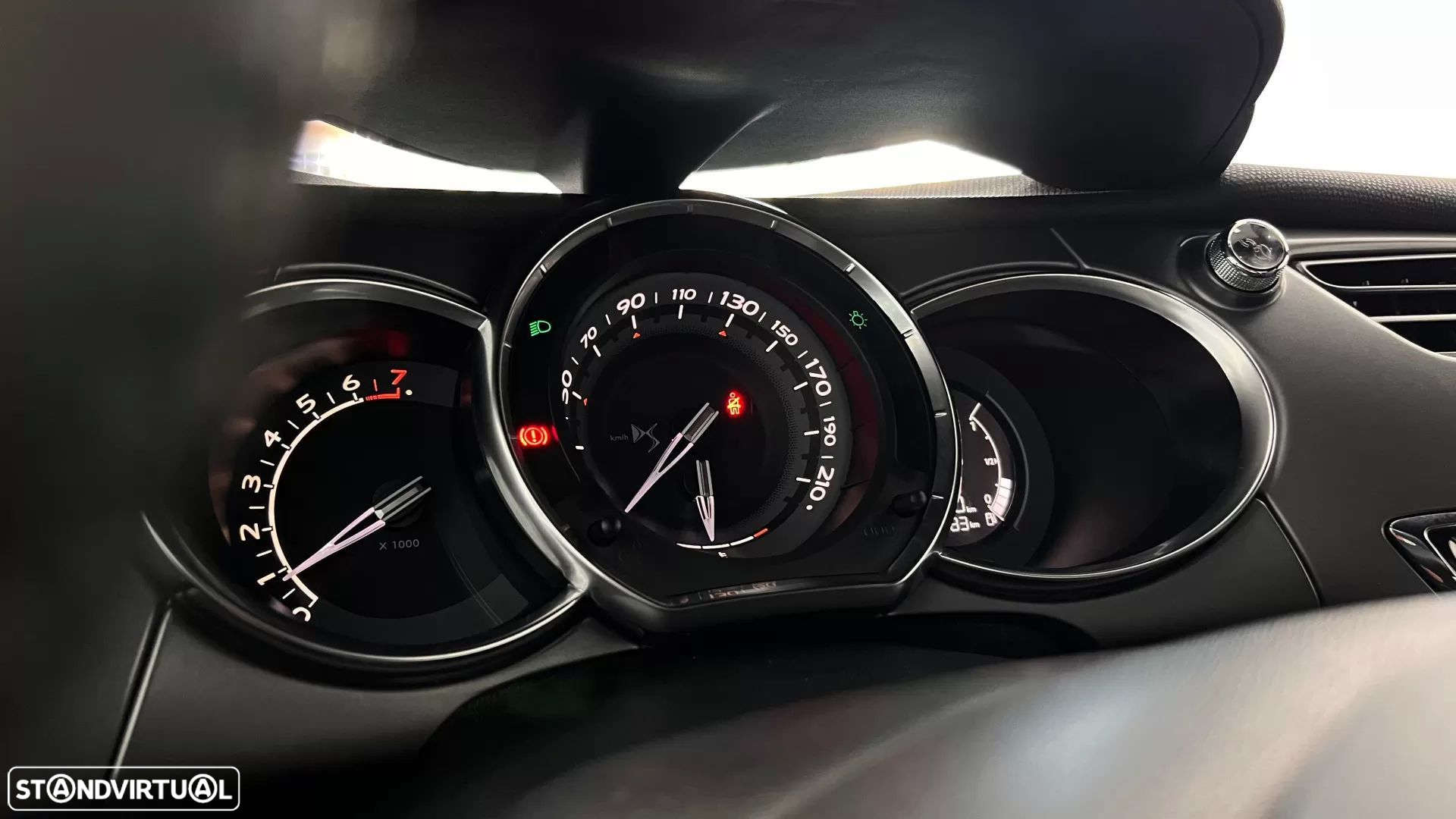 Citroën DS3 1.2 PureTech Be Chic - 21