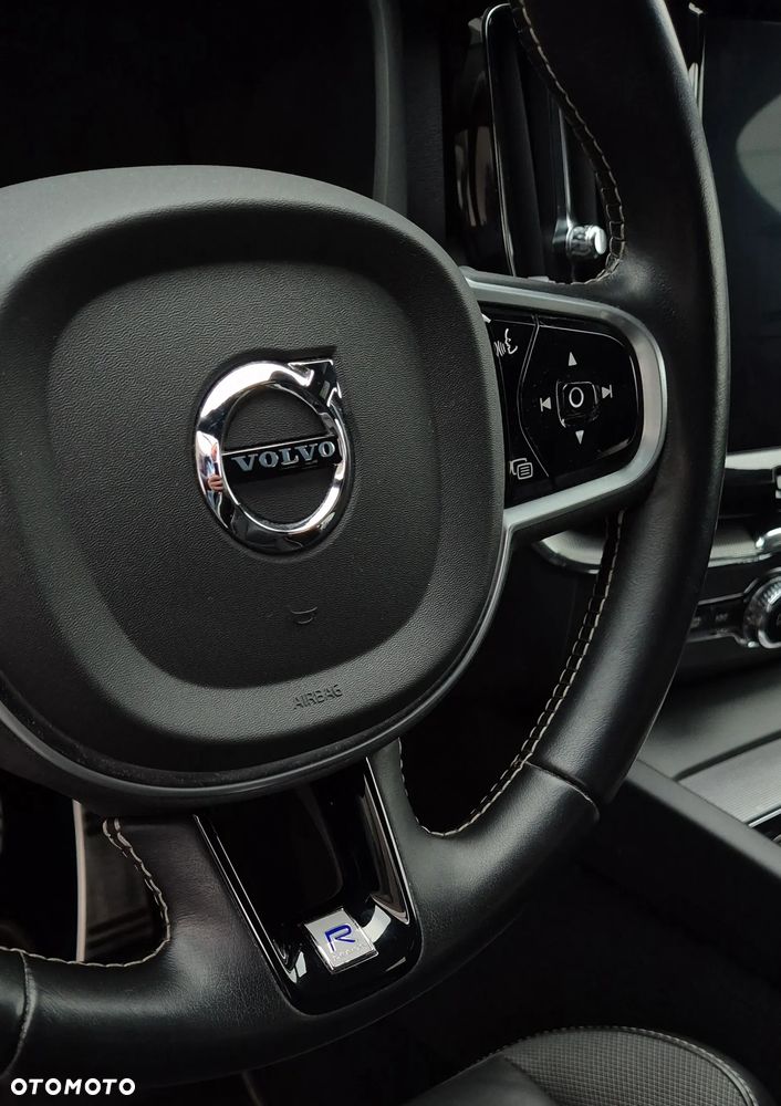 Volvo XC 60 D4 Geartronic RDesign - 15