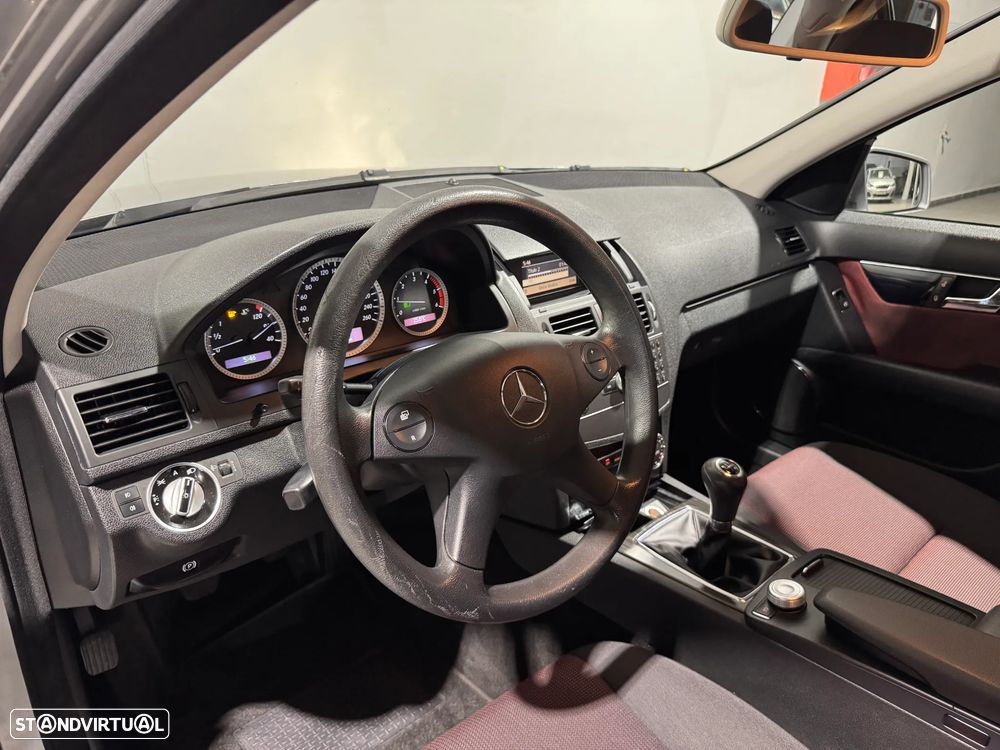Mercedes-Benz C 180 CDI DPF (BlueEFFICIENCY) Elegance - 12