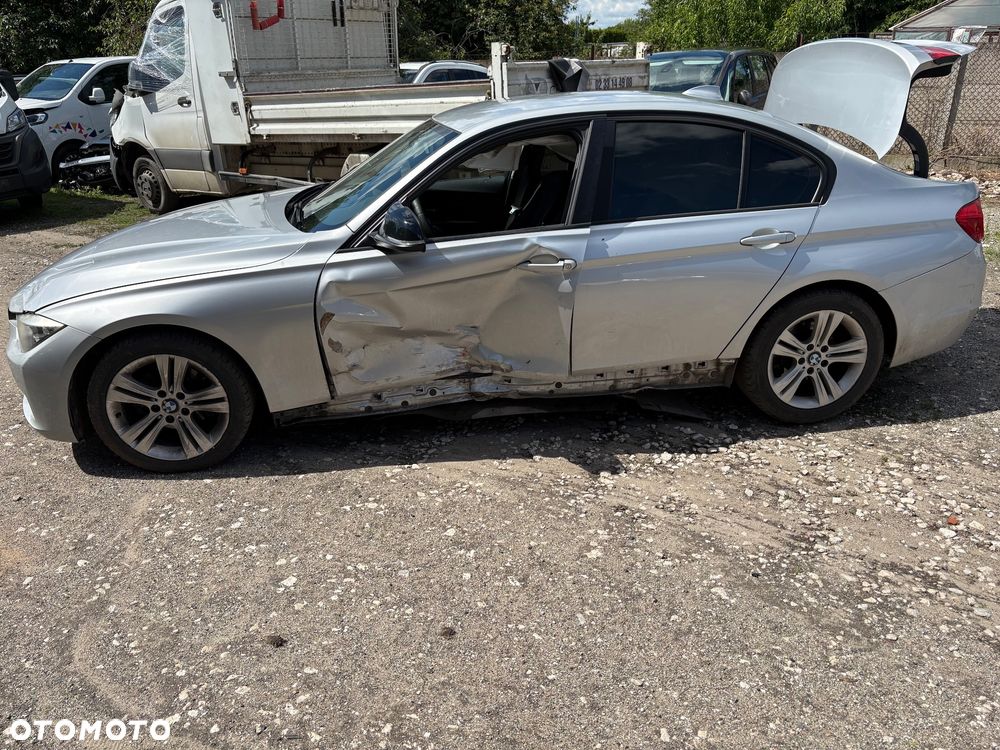 BMW Seria 3 318d Luxury Line - 3