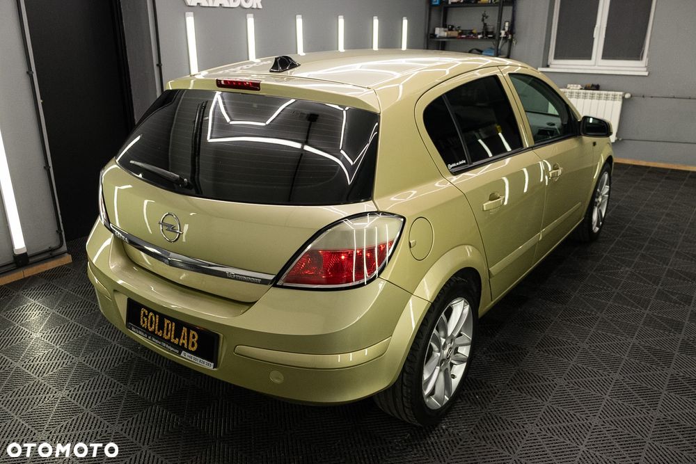 Opel Astra 1.6 Enjoy - 10