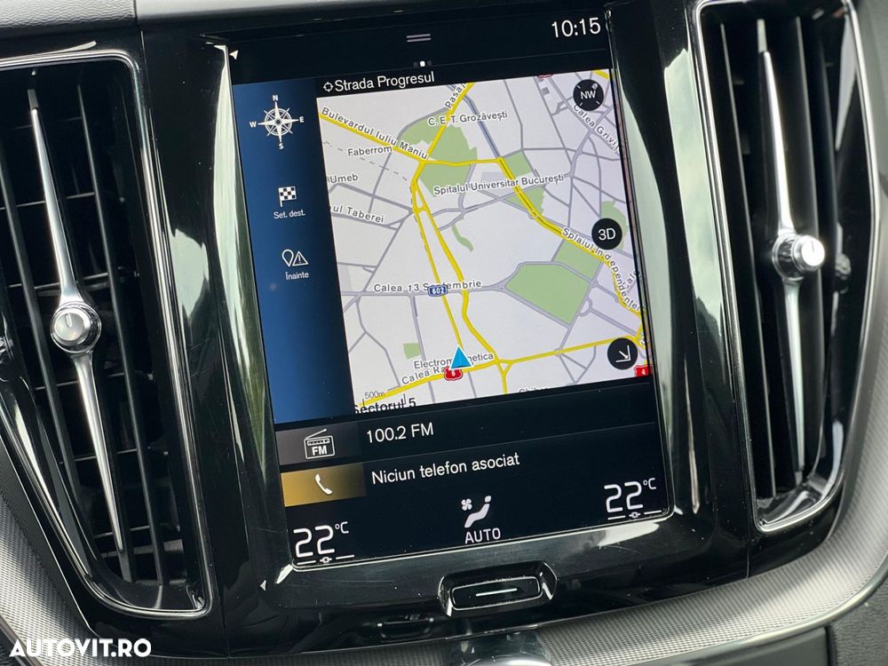 Volvo XC 60 D4 AWD R-Design - 18