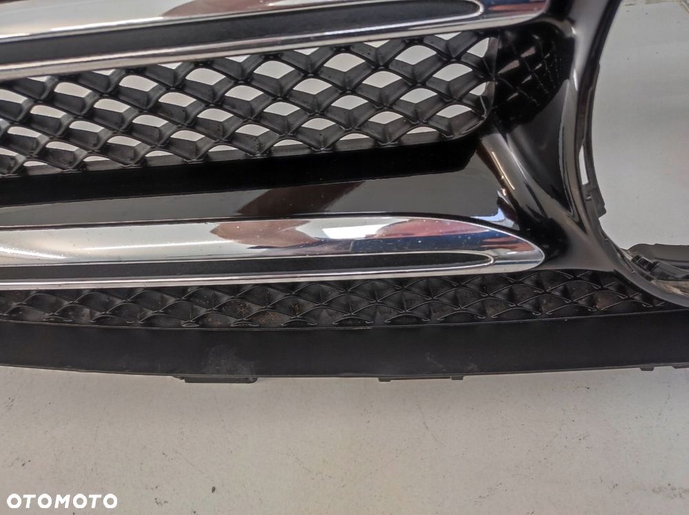 GRILL ATRAPA ZDERZAKA PRZÓD MERCEDES E KLASA W213 213 AMG - 8