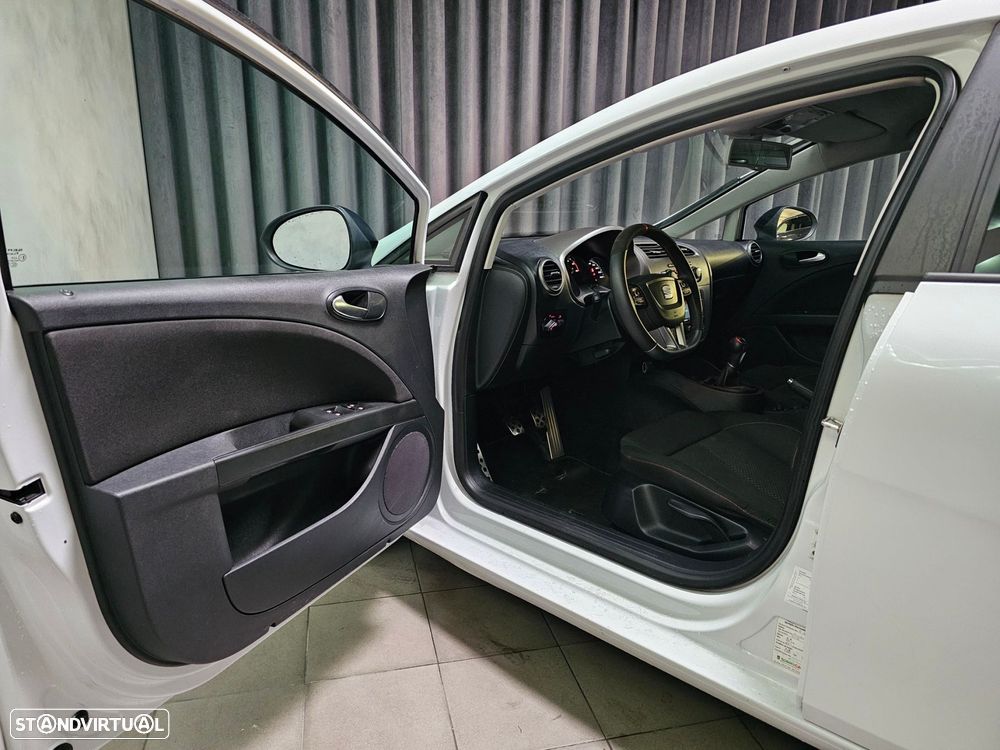 SEAT Leon 2.0 TDI FR DPF - 9