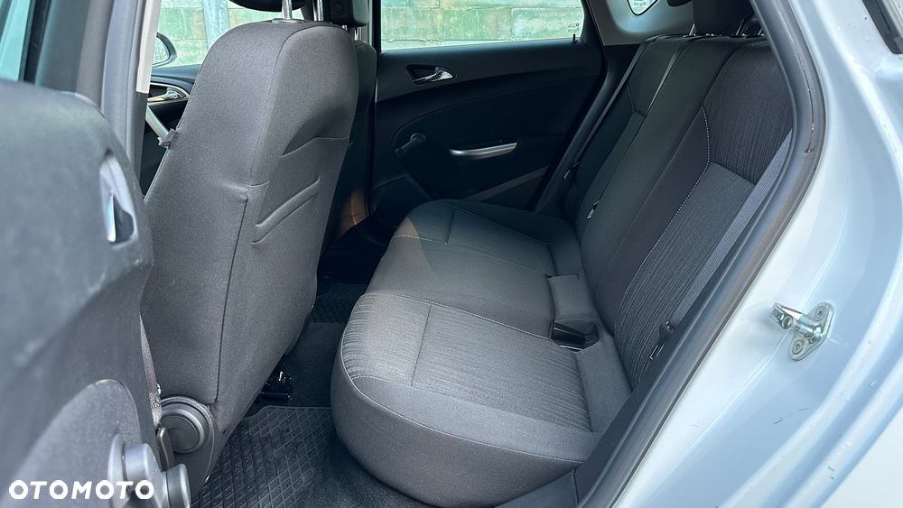 Opel Astra 1.4 Turbo Design Edition - 35