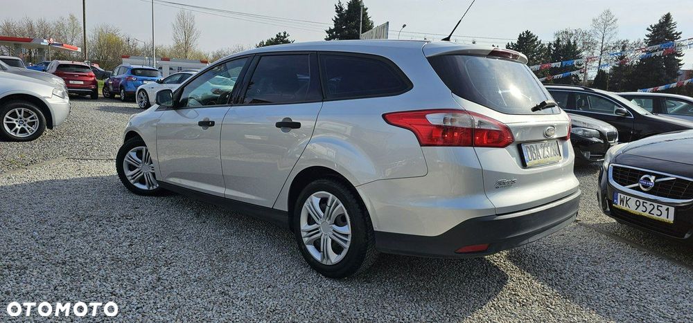 Ford Focus - 10