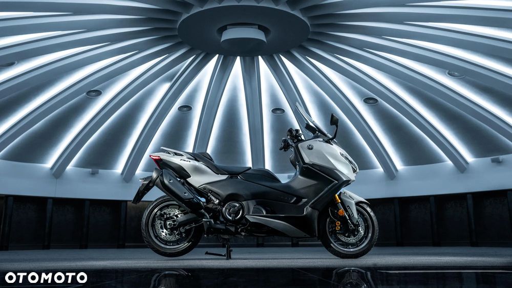 Yamaha Tmax - 9