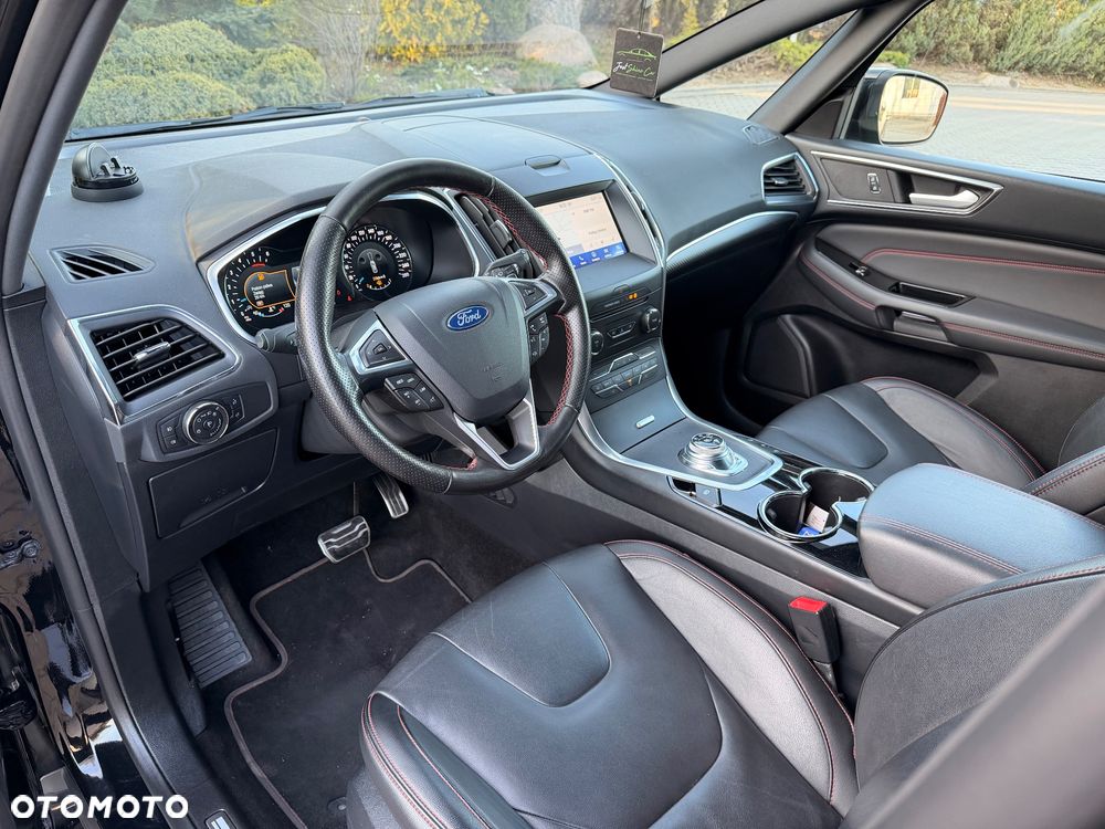 Ford S-Max - 22