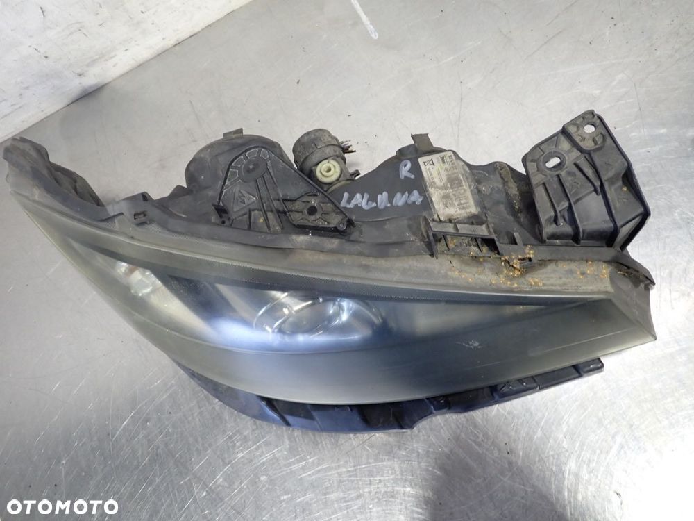 LAMPA PRAWA PRZEDNIA XENON RENAULT LAGUNA II 1.9 8200354743 - 2